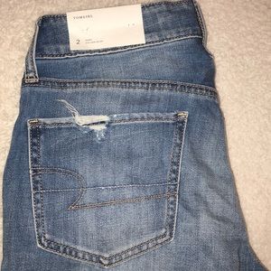 AMERICAN EAGLE JEANS